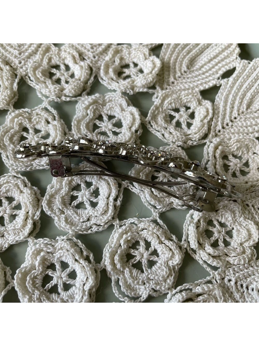 Large Rhinestone Hair Clip - Picture 6 of 8